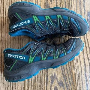 Salomon Women’s x4 Pro Hiking Shoes size 5